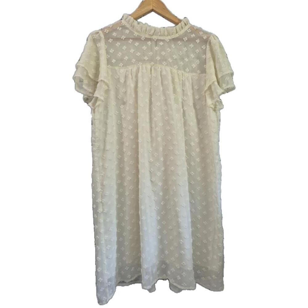 Ladies Cream Color Short Sleeve Baby Doll Style Dress Textured Swiss Dot